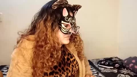 luanapowerful online show from November 20, 2025, 1:39 am