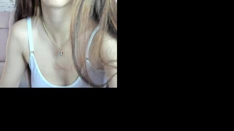 Snapshot of luanastonne chatting on October 12, 2025, 7:46 pm LuanaStonne online show from October 12, 2025, 7:46 pm