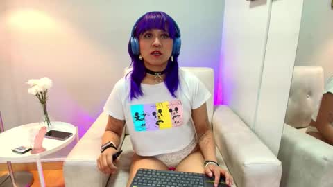 Snapshot of luaneter chatting on November 23, 2025, 1:00 pm Luan online show from November 23, 2025, 1:00 pm