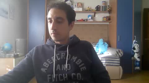 Snapshot of luca_f4 chatting on October 10, 2025, 2:38 pm Luca online show from October 10, 2025, 2:38 pm