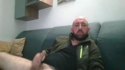 Snapshot of lucabeech88 chatting on October 17, 2025, 8:55 pm Luca online show from October 17, 2025, 8:55 pm