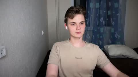 Snapshot of lucas_dany chatting on December 6, 2024, 3:08 am Lucas Gill online show from December 6, 2024, 3:08 am