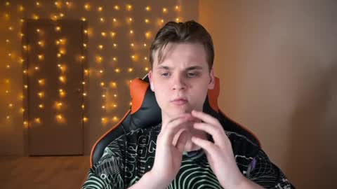 Snapshot of lucas_dany chatting on January 9, 2025, 3:15 am Lucas Gill online show from January 9, 2025, 3:15 am