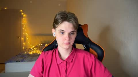 Snapshot of lucas_dany chatting on February 14, 2025, 1:45 am Lucas Gill online show from February 14, 2025, 1:45 am