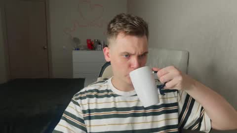 Snapshot of lucas_dany chatting on November 18, 2025, 6:51 am Lucas Gill online show from November 18, 2025, 6:51 am