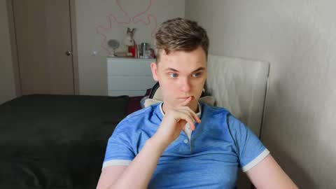 Snapshot of lucas_dany chatting on November 25, 2025, 4:34 am Lucas Gill online show from November 25, 2025, 4:34 am