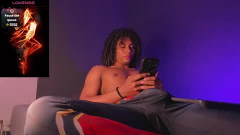   online show from February 28, 2025, 7:35 pm