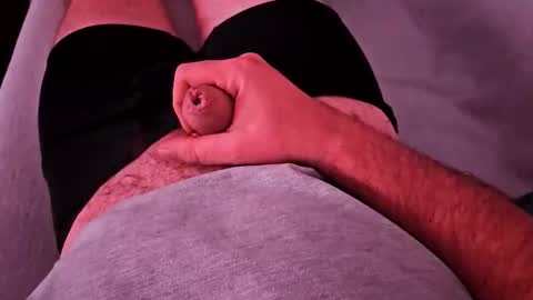 lucas_j_31 online show from October 6, 2025, 12:52 am