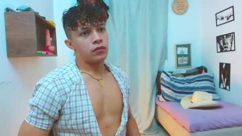 Snapshot of lucas_luxx1 chatting on September 13, 2025, 12:38 pm Lucas Luxx online show from September 13, 2025, 12:38 pm