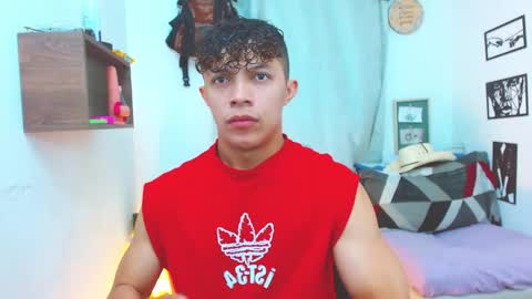 Snapshot of lucas_luxx1 chatting on September 17, 2025, 12:40 pm Lucas Luxx online show from September 17, 2025, 12:40 pm