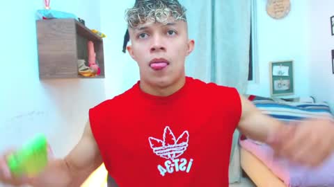 Snapshot of lucas_luxx1 chatting on September 20, 2025, 1:12 pm Lucas Luxx online show from September 20, 2025, 1:12 pm