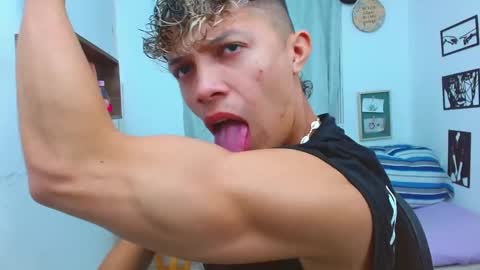 Snapshot of lucas_luxx1 chatting on October 10, 2025, 2:05 pm Lucas Luxx online show from October 10, 2025, 2:05 pm