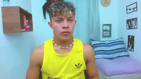 Snapshot of lucas_luxx1 chatting on October 14, 2025, 2:40 pm Lucas Luxx online show from October 14, 2025, 2:40 pm