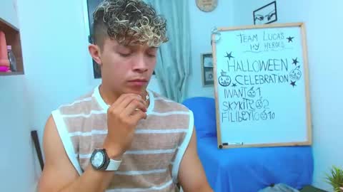 Snapshot of lucas_luxx1 chatting on October 29, 2025, 4:53 pm Lucas Luxx online show from October 29, 2025, 4:53 pm