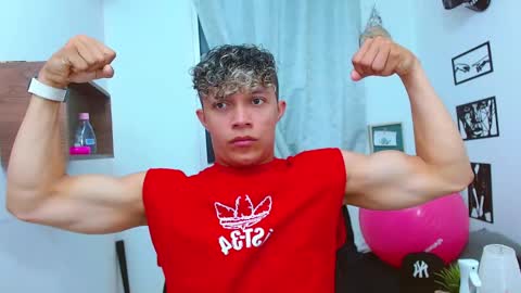 Snapshot of lucas_luxx1 chatting on November 12, 2025, 3:12 pm Lucas Luxx online show from November 12, 2025, 3:12 pm