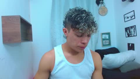 Snapshot of lucas_luxx1 chatting on November 13, 2025, 10:19 pm Lucas Luxx online show from November 13, 2025, 10:19 pm