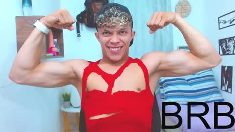 Snapshot of lucas_luxx1 chatting on November 19, 2025, 12:32 am Lucas Luxx online show from November 19, 2025, 12:32 am