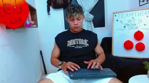 Snapshot of lucas_luxx1 chatting on November 27, 2025, 1:13 pm Lucas Luxx online show from November 27, 2025, 1:13 pm