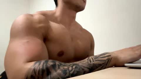 Snapshot of lucasfit24 chatting on January 31, 2025, 2:37 am lucasfit24 online show from January 31, 2025, 2:37 am