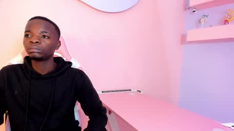 Snapshot of lucasspencerr chatting on December 21, 2025, 12:01 pm LUCAS online show from December 21, 2025, 12:01 pm