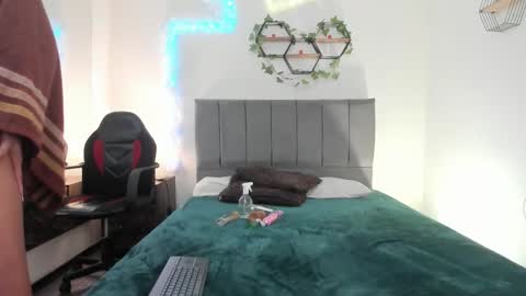 Snapshot of lucerop_ chatting on November 21, 2025, 3:16 am Lucero online show from November 21, 2025, 3:16 am