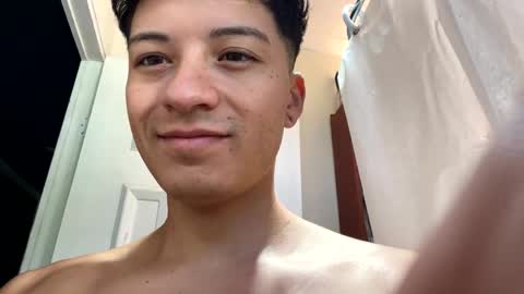 Snapshot of luchosaando chatting on February 17, 2025, 12:48 pm Felipe online show from February 17, 2025, 12:48 pm