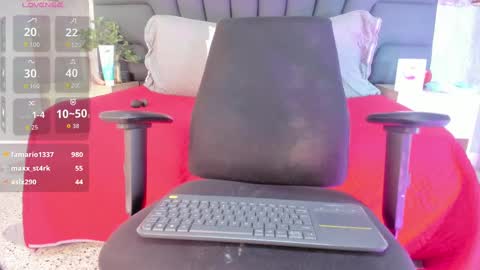   online show from September 14, 2025, 12:10 am