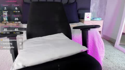   online show from September 15, 2025, 11:49 pm