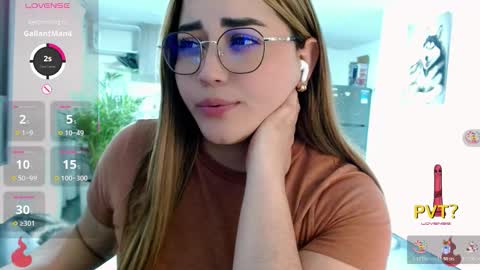 lucia star  online show from November 26, 2025, 2:23 am