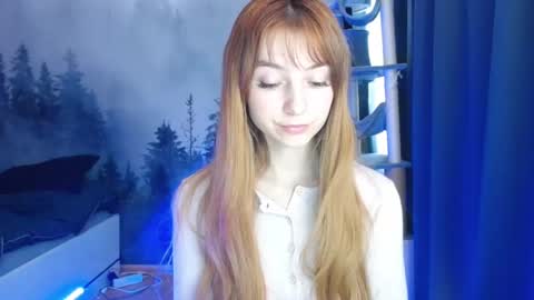 Snapshot of luciacam20 chatting on January 2, 2025, 10:26 am Lucy online show from January 2, 2025, 10:26 am