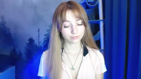 Snapshot of luciacam20 chatting on January 7, 2025, 10:19 pm Lucy online show from January 7, 2025, 10:19 pm