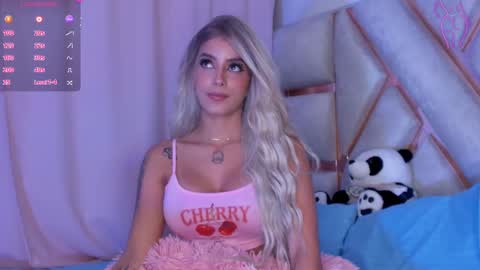 LuciaJhonnes online show from November 5, 2025, 11:05 pm