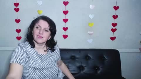 Snapshot of luciami chatting on January 24, 2025, 2:39 am LuciaMi online show from January 24, 2025, 2:39 am