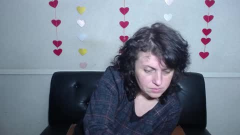 Snapshot of luciami chatting on February 5, 2025, 3:09 pm LuciaMi online show from February 5, 2025, 3:09 pm
