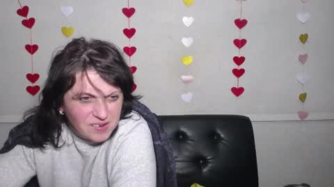 Snapshot of luciami chatting on February 12, 2025, 12:37 am LuciaMi online show from February 12, 2025, 12:37 am