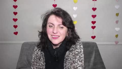 Snapshot of luciami chatting on February 22, 2025, 1:33 am LuciaMi online show from February 22, 2025, 1:33 am