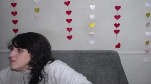 Snapshot of luciami chatting on February 25, 2025, 6:09 pm LuciaMi online show from February 25, 2025, 6:09 pm