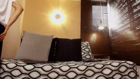 Lucian Morel S online show from November 20, 2025, 12:16 pm