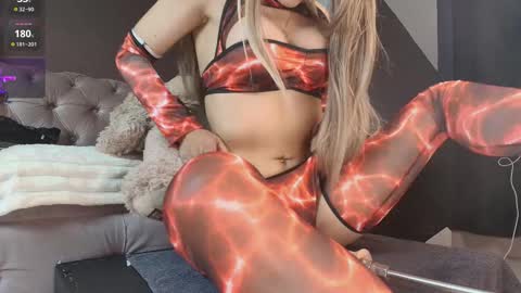 Snapshot of luciana_hunters chatting on November 14, 2025, 12:04 pm luciana_hunters online show from November 14, 2025, 12:04 pm