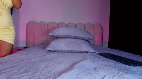 instagram luciana417  online show from November 15, 2025, 3:15 am