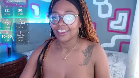 Luciana online show from November 19, 2025, 9:15 pm