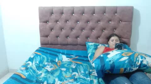 Snapshot of luciana_rober chatting on October 14, 2025, 2:12 am luciana_rober online show from October 14, 2025, 2:12 am