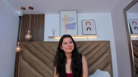 Luci  online show from February 28, 2025, 5:59 pm