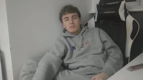 Snapshot of luciancrowe chatting on January 30, 2025, 1:55 am Lucian online show from January 30, 2025, 1:55 am