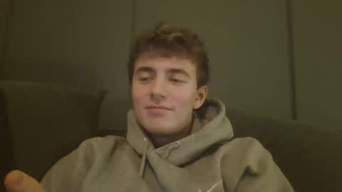 Snapshot of luciancrowe chatting on January 31, 2025, 12:50 am Lucian online show from January 31, 2025, 12:50 am