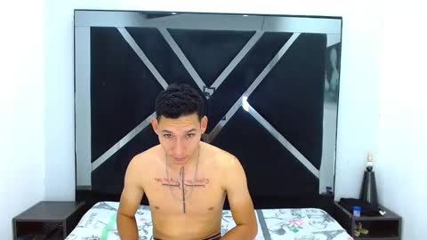 Snapshot of luciano_alturis chatting on December 1, 2025, 7:19 pm MAXXX online show from December 1, 2025, 7:19 pm