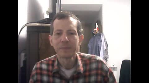 Snapshot of lucianoaxel chatting on December 16, 2024, 1:21 am Luciano online show from December 16, 2024, 1:21 am