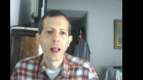 Snapshot of lucianoaxel chatting on December 21, 2024, 1:42 pm Luciano online show from December 21, 2024, 1:42 pm