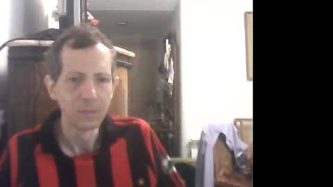 Snapshot of lucianoaxel chatting on January 18, 2025, 9:45 pm Luciano online show from January 18, 2025, 9:45 pm