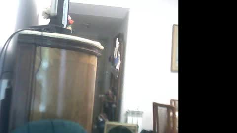 Snapshot of lucianoaxel chatting on February 16, 2025, 9:27 pm Luciano online show from February 16, 2025, 9:27 pm